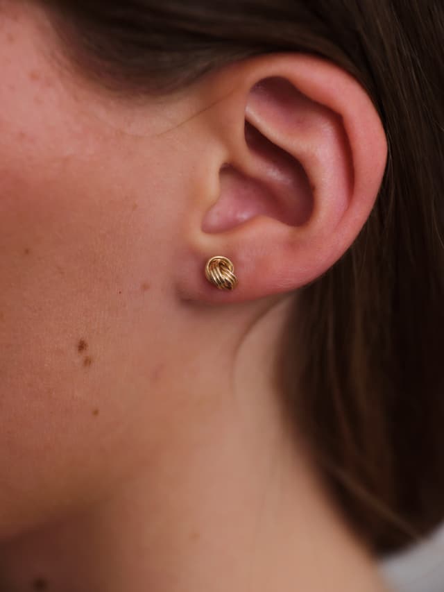 Knoten Ohrring